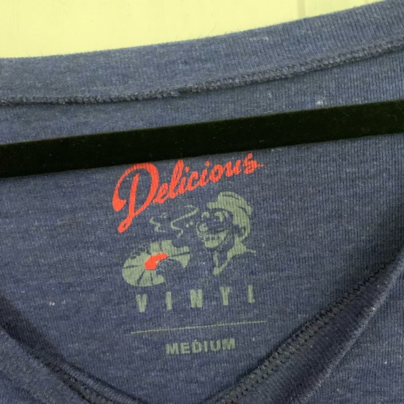 Delicious Vinyl Bust a Move Dolman Style Shirt - Picture 2 of 6